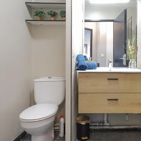 Montaigne - Proche Tram - 5min Aéroport Apartamento