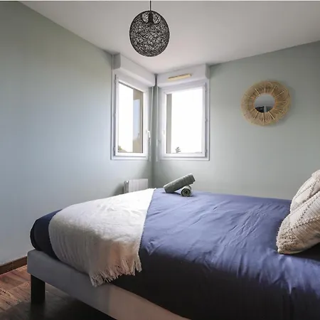 Montaigne - Proche Tram - 5min Aéroport Apartamento