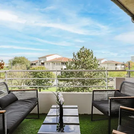 Montaigne - Proche Tram - 5min Aéroport Apartamento