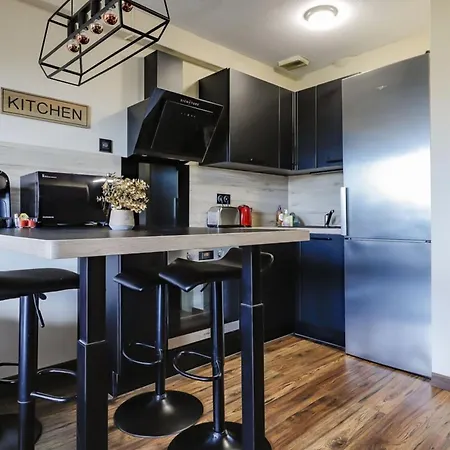 Montaigne - Proche Tram - 5min Aéroport *