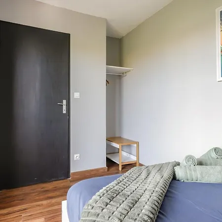 Montaigne - Proche Tram - 5min Aéroport Apartamento