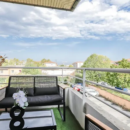Montaigne - Proche Tram - 5min Aeroport Apartment Blagnac